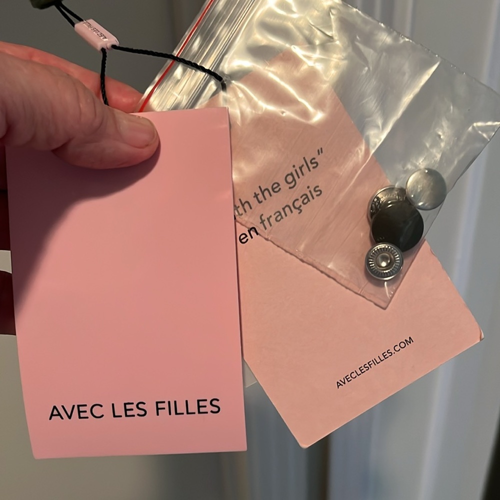 Avec le fils butter soft feminine leather jacket- color is olive drab. NWT - Picture 7 of 7